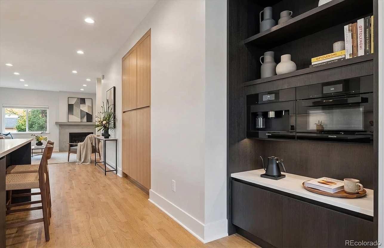 Int Modern Interior Design