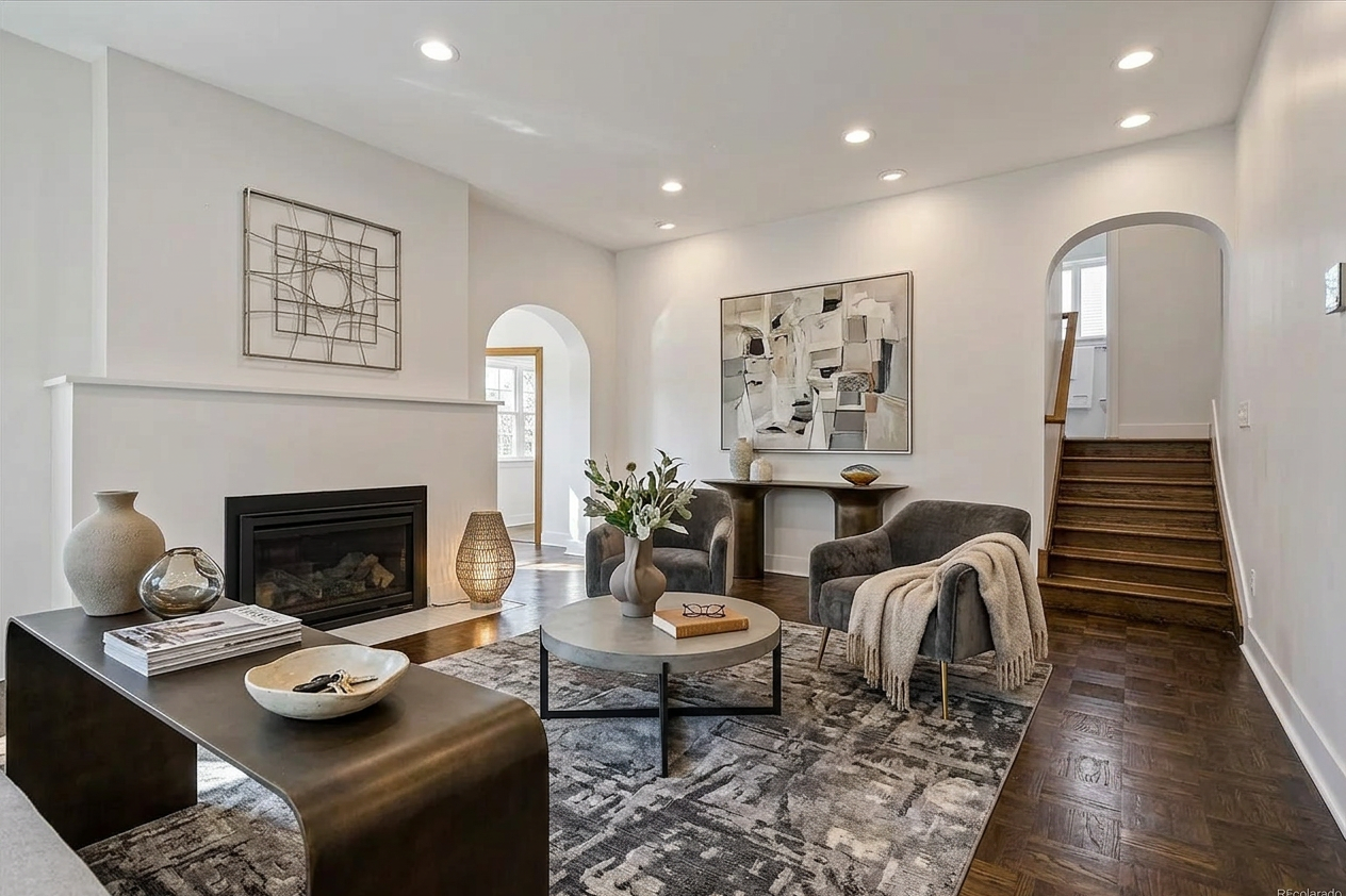 Int Modern Interior Design