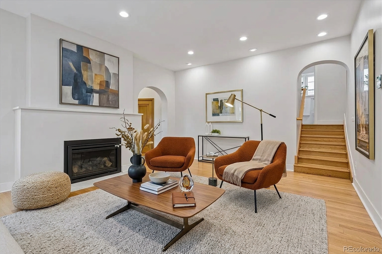 Int Modern Interior Design