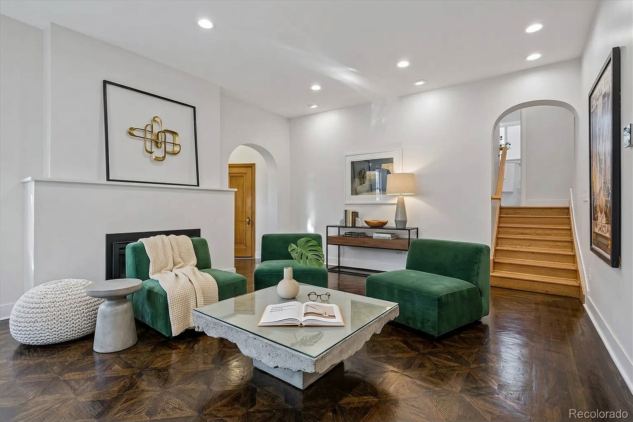 Int Modern Interior Design