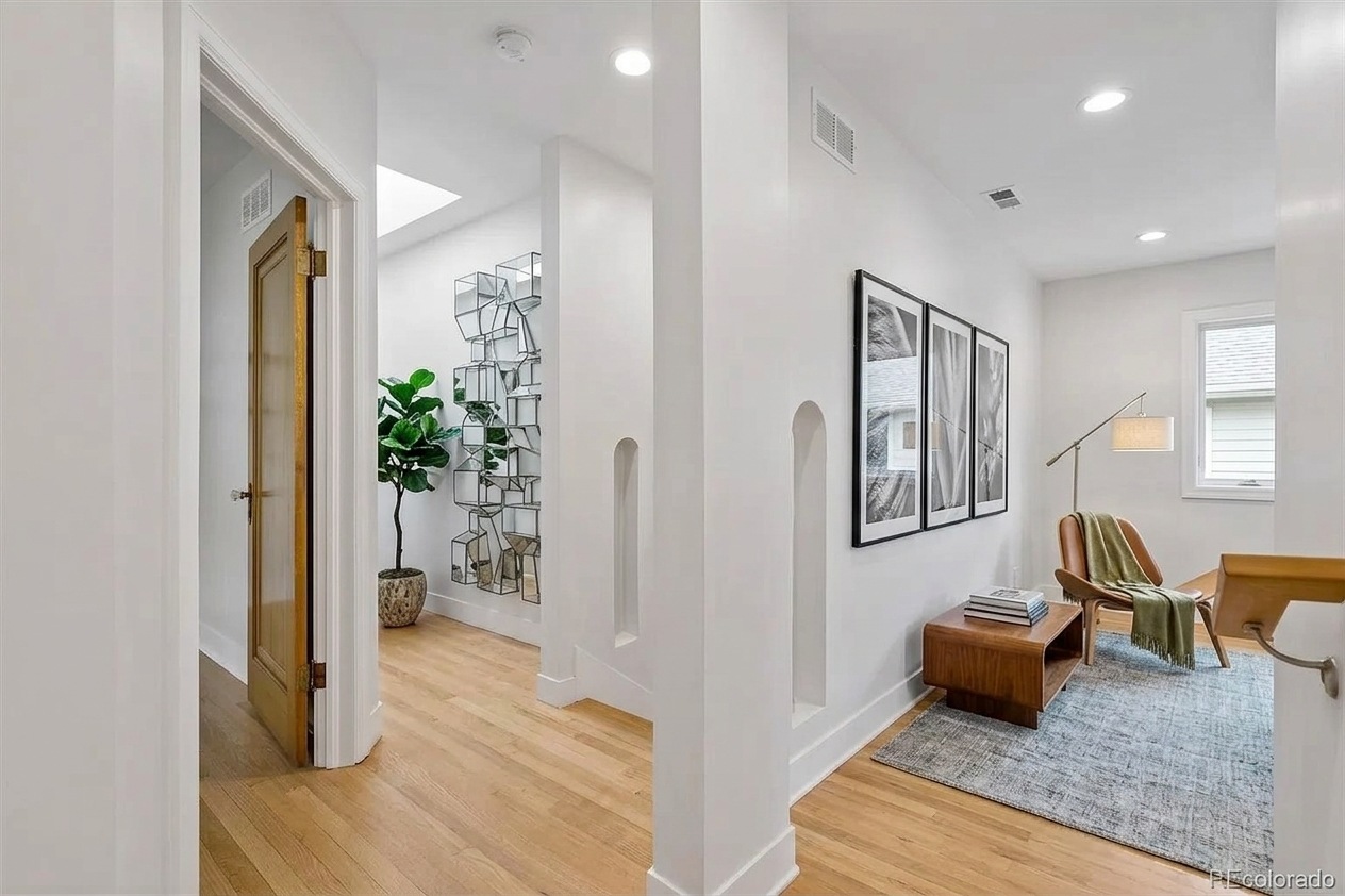 Int Modern Interior Design