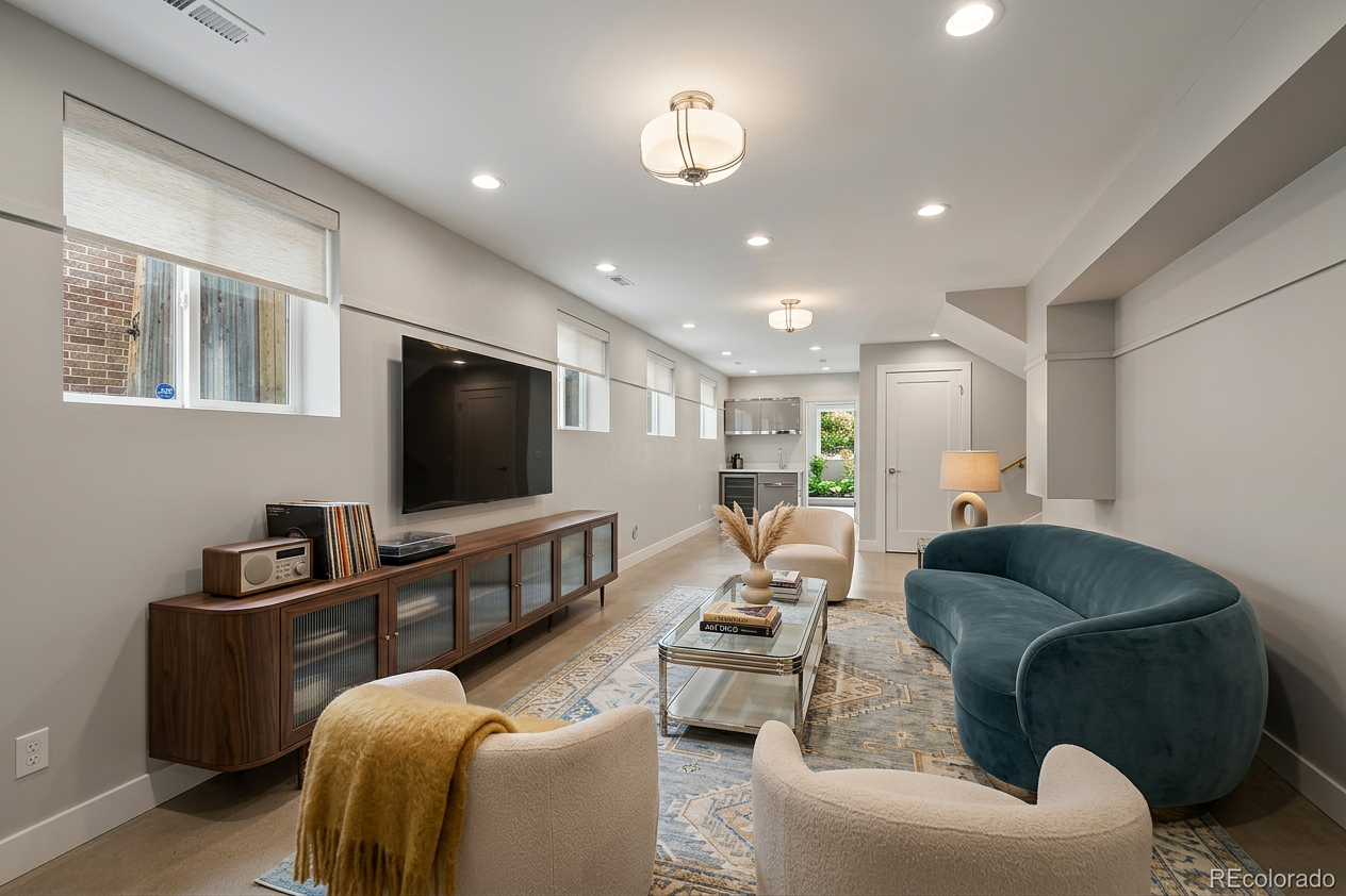 Int Modern Interior Design